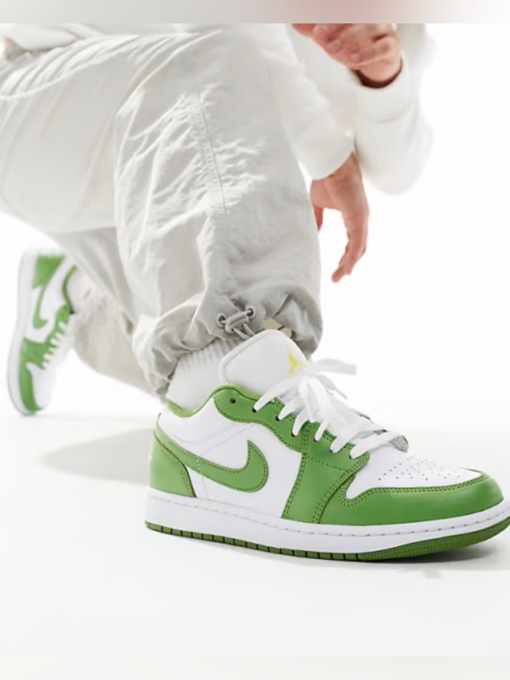 Nike Air Jordan 1 Mid sneakers